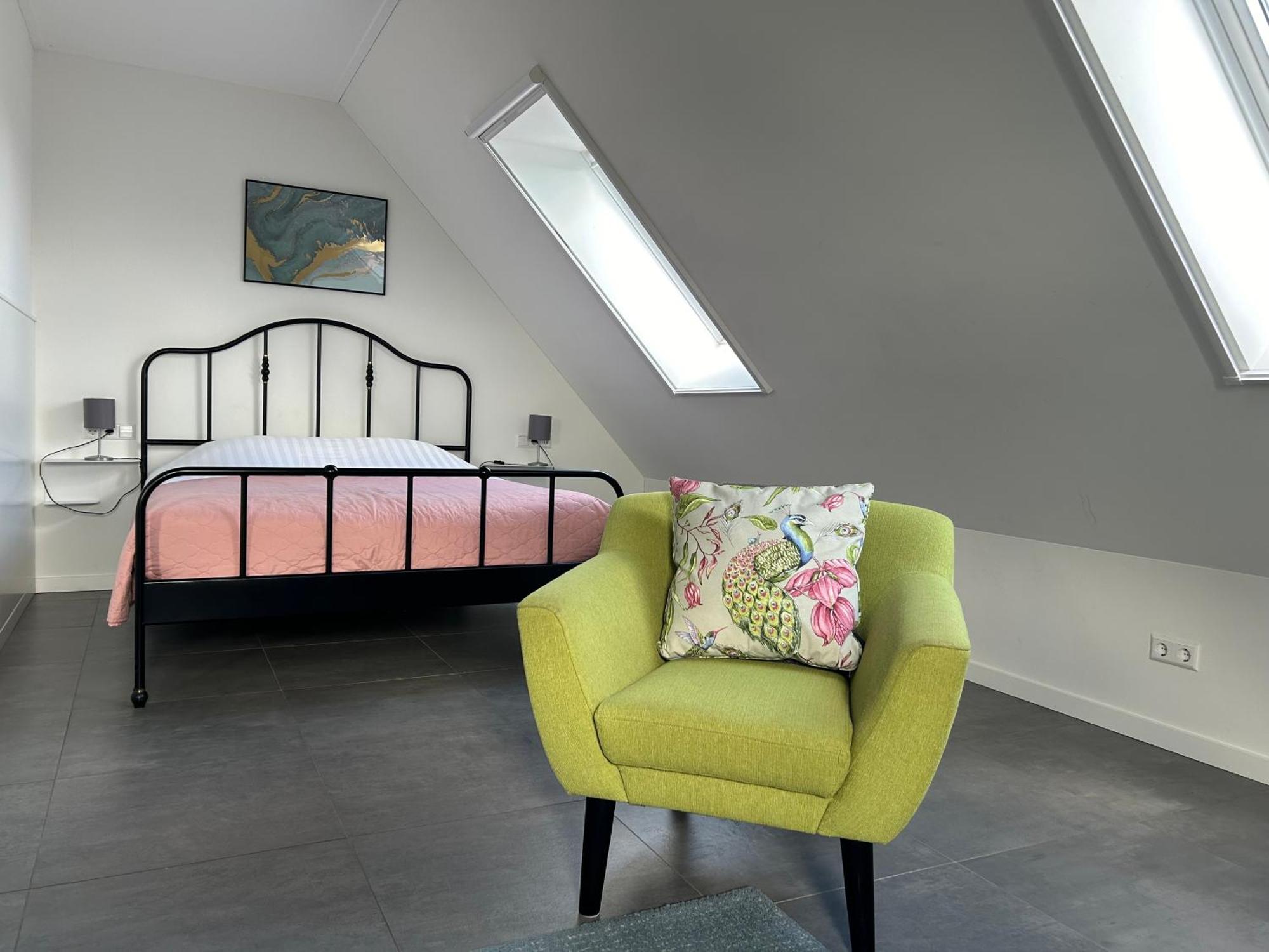 Zunderdorp Bed & Breakfast 2*