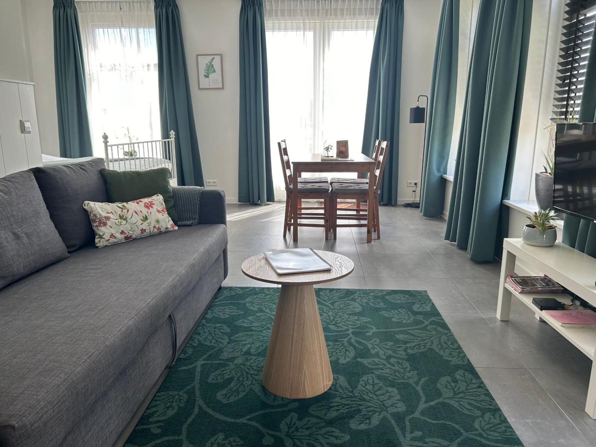 Bed & Breakfast Zunderdorp 2*
